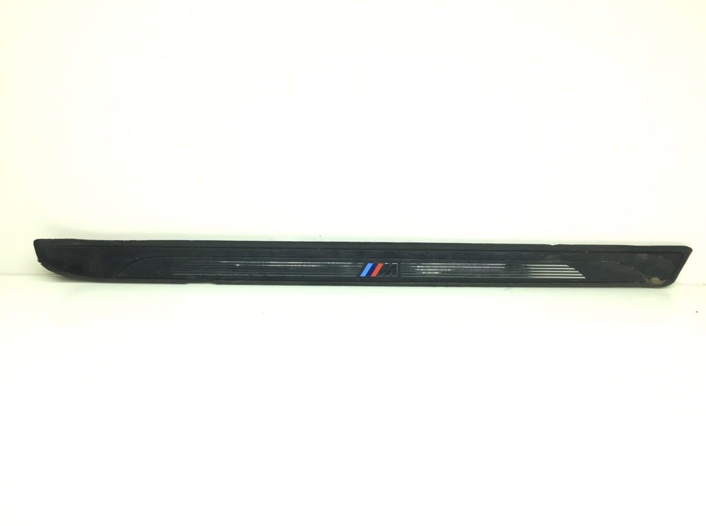 Накладка на порог для BMW 1 E87/E81/E82/E88, 2008 г. 2.0 TD дизель б/у