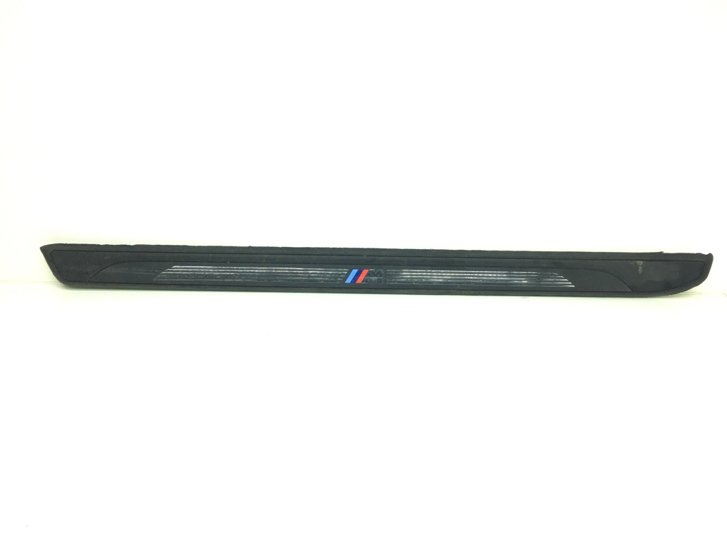 Накладка на порог для BMW 1 E87/E81/E82/E88, 2008 г. 2.0 TD дизель б/у