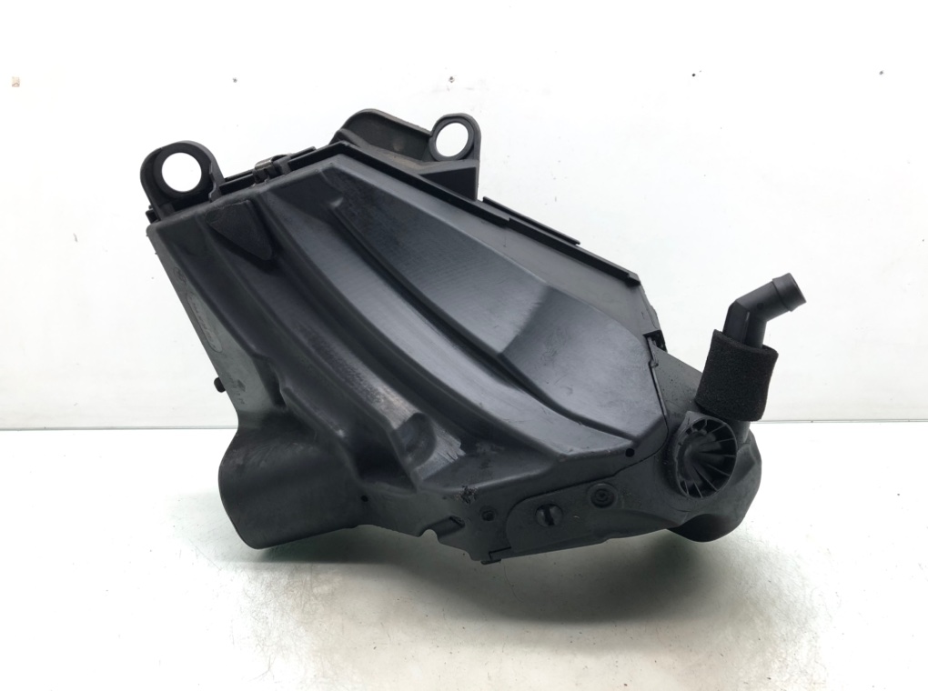 Корпус воздушного фильтра для BMW 3 E90/E91/E92/E93, 2010 г. 2.0 TD дизель б/у — фото 6