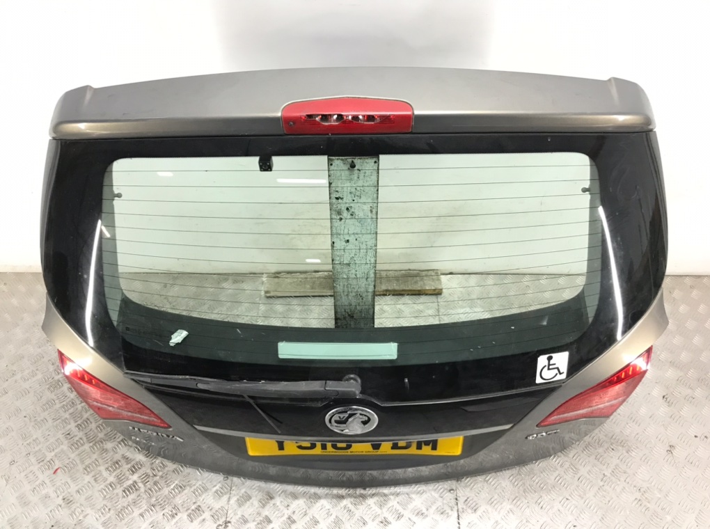 Крышка багажника для Opel Meriva, 2010 г. 1.7 CDTi дизель б/у — фото 2