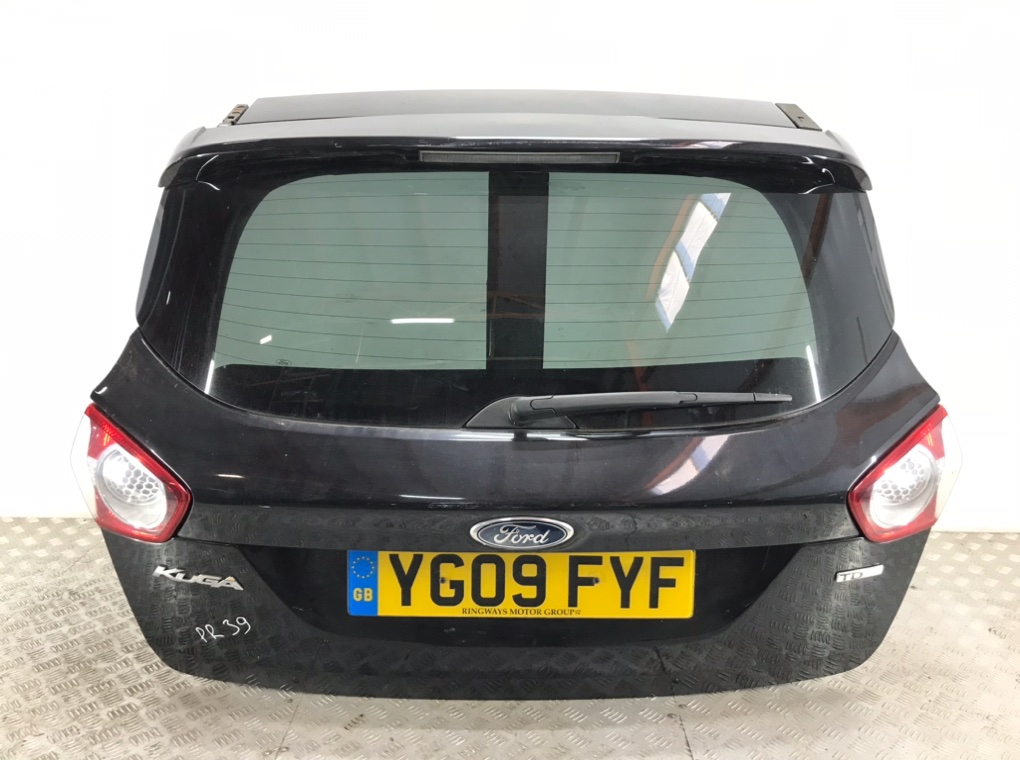 Крышка багажника для Ford Kuga, 2009 г. 2.0 TDCi дизель б/у