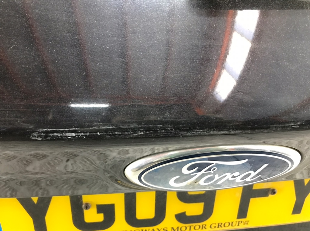 Крышка багажника для Ford Kuga, 2009 г. 2.0 TDCi дизель б/у — фото 8