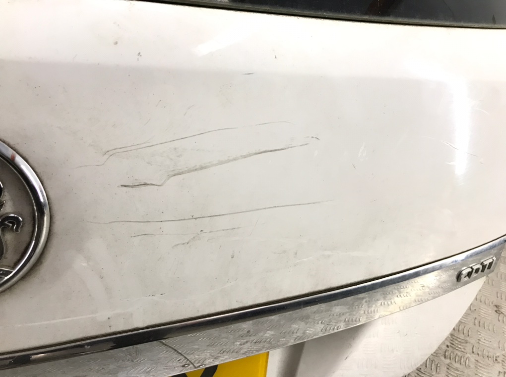 Крышка багажника для Opel Astra, 2012 г. 1.3 CDTi дизель б/у — фото 10