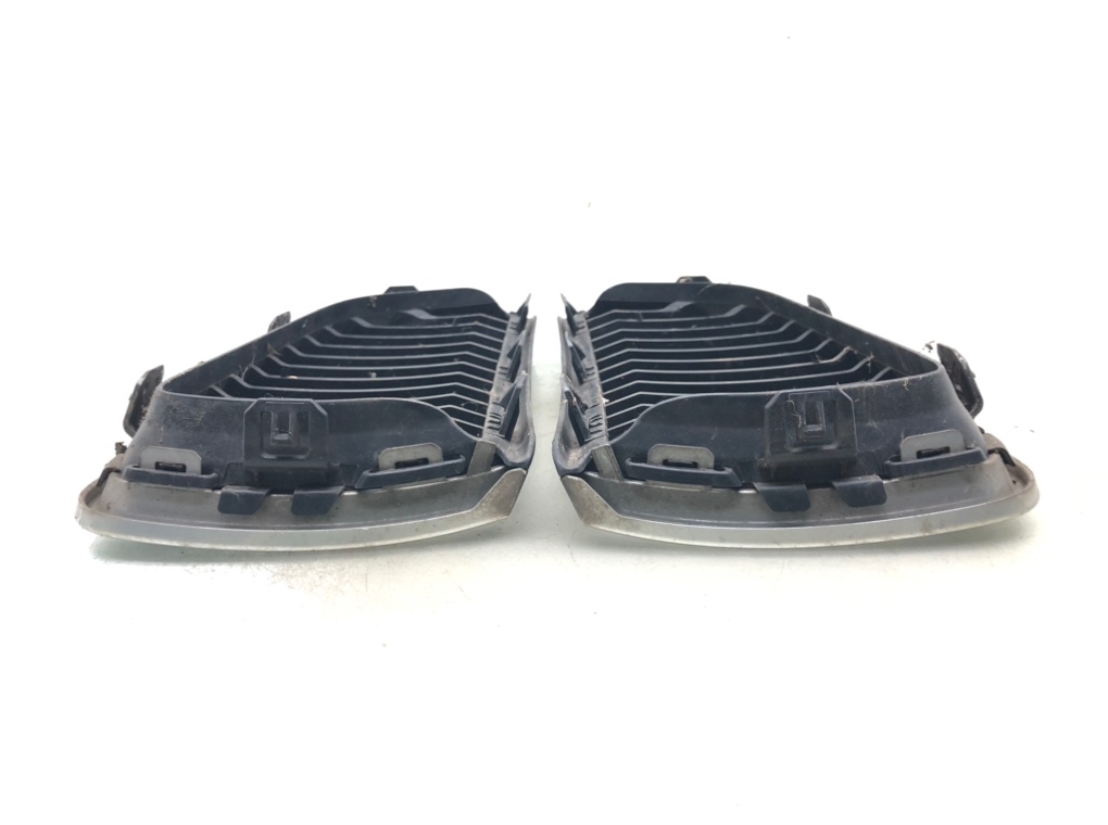Решетка радиатора для BMW 3 E90/E91/E92/E93, 2007 г. 2.0 TD дизель б/у — фото 4