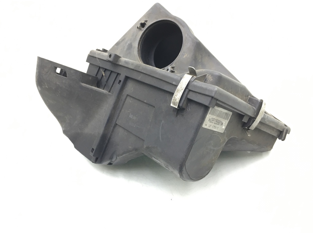 Корпус воздушного фильтра для BMW 3 E90/E91/E92/E93, 2010 г. 2.0 TD дизель б/у — фото 3