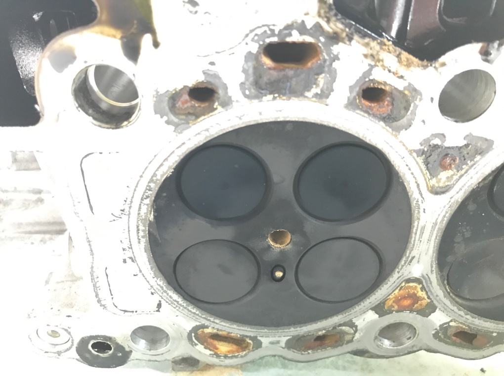 Головка блока цилиндров для Jaguar XF, 2008 г. 2.7 TD дизель б/у — фото 13