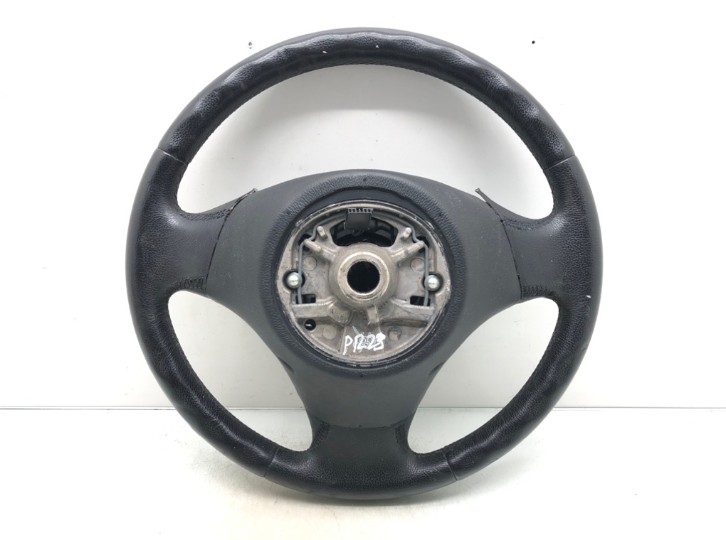 Руль для BMW 3 E90/E91/E92/E93, 2005 г. 2.0 i бензин б/у — фото 2