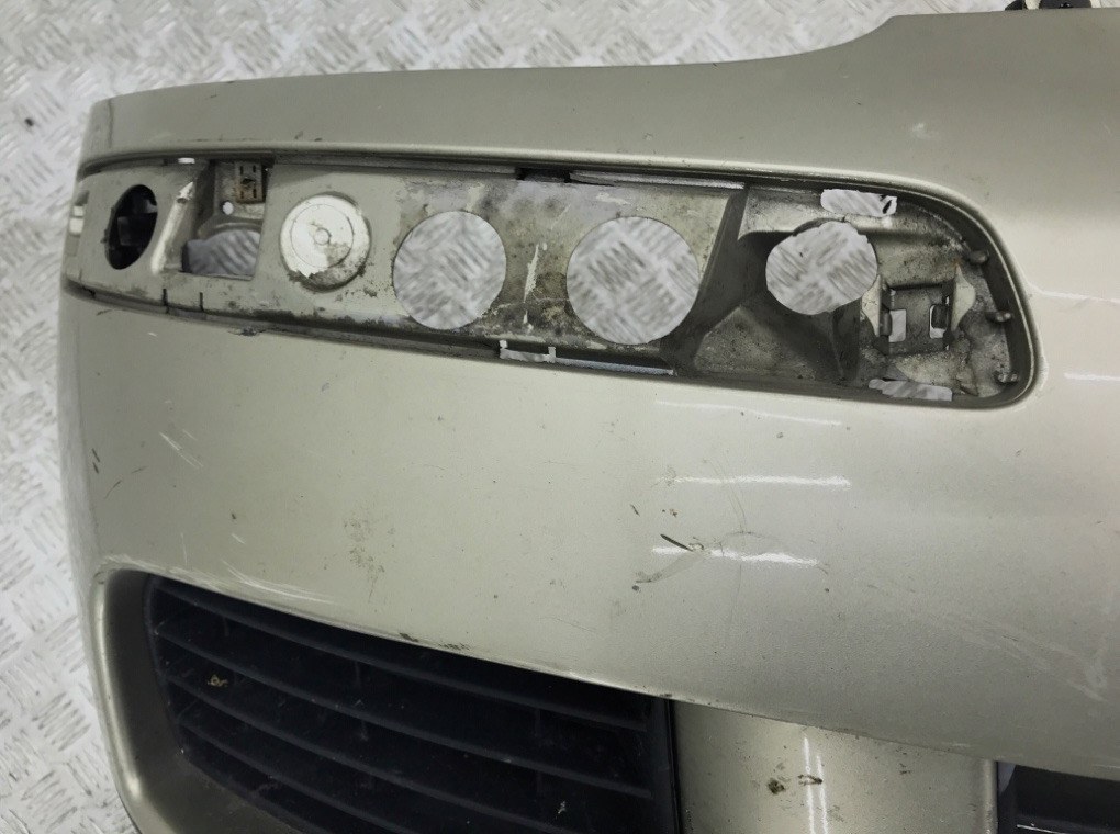 Бампер передний для Volkswagen Golf, 2004 г. 1.6 i бензин б/у — фото 10