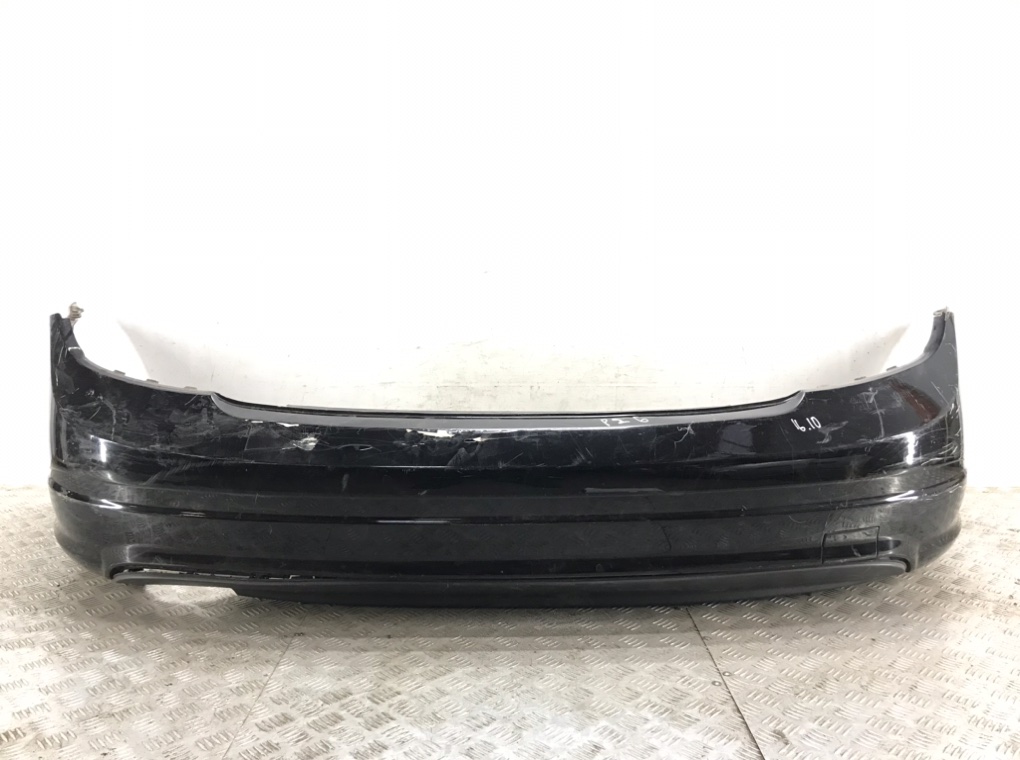 Бампер задний для Mercedes C W204, 2008 г. 2.2 CDi дизель б/у