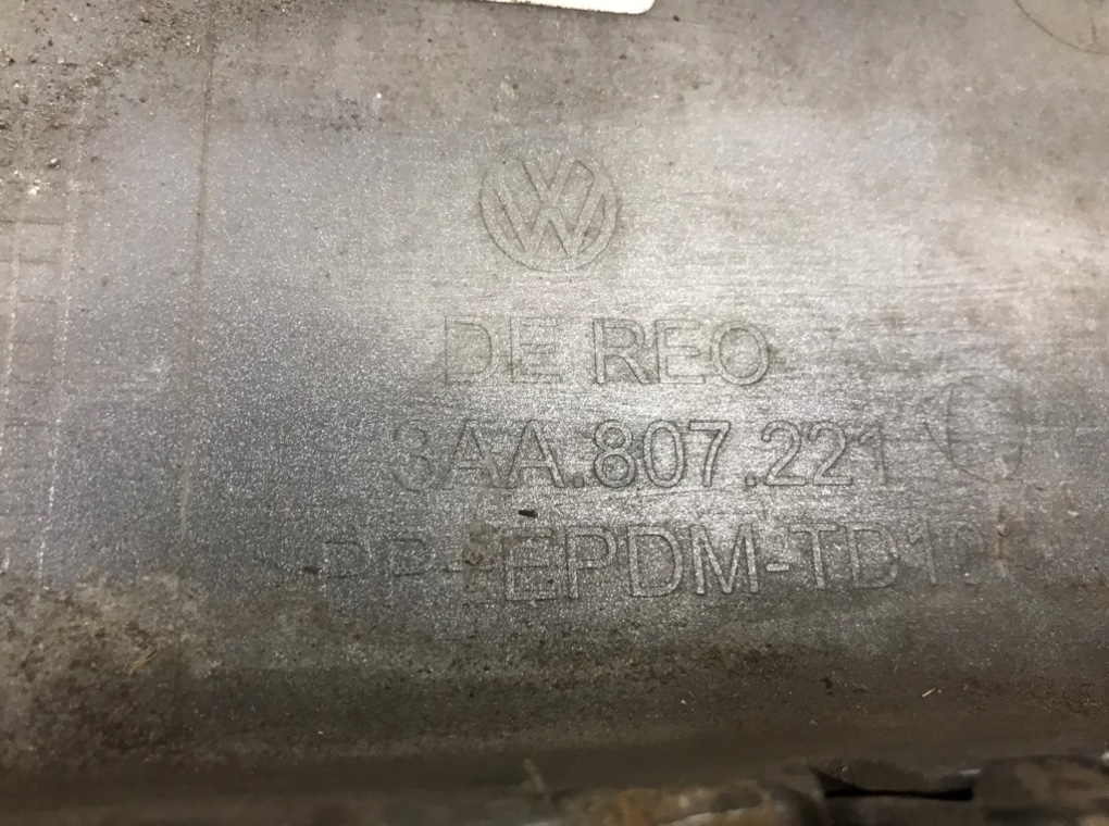Бампер передний для Volkswagen Passat, 2012 г. 2.0 TDi дизель б/у — фото 12