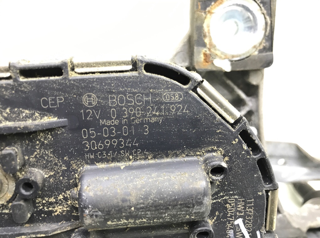Механизм стеклоочистителя (трапеция дворников) для Volvo V50, 2005 г. 2.4 i бензин б/у — фото 6