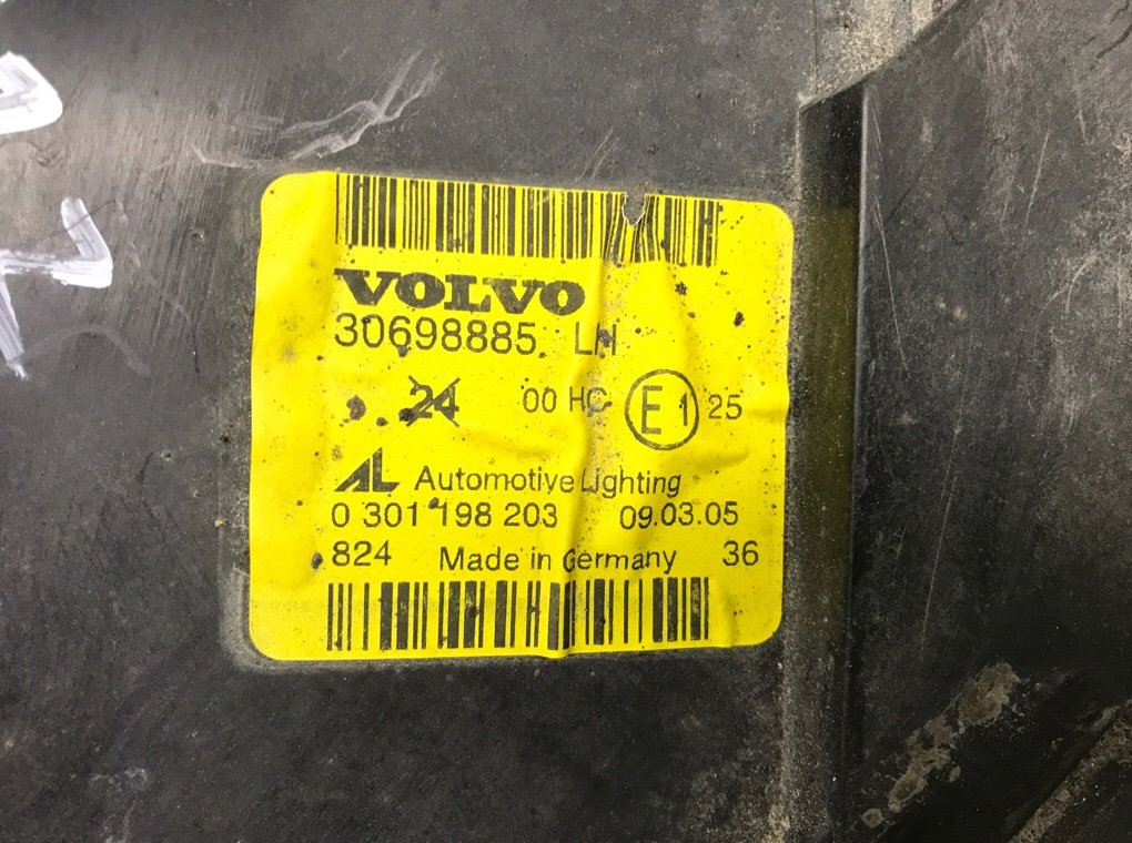 Фара левая для Volvo V50, 2005 г. 2.4 i бензин б/у — фото 5
