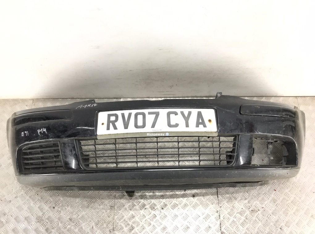 Бампер передний для Volkswagen Golf, 2007 г. 1.9 TDi дизель б/у