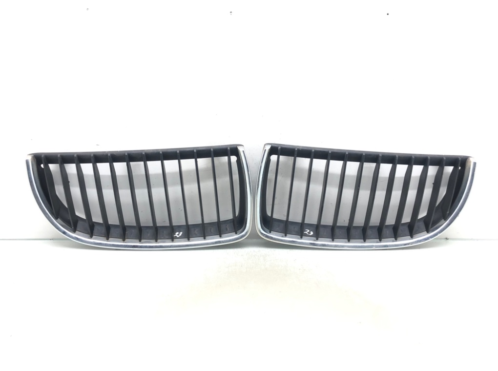 Решетка радиатора для BMW 3 E90/E91/E92/E93, 2005 г. 2.0 i бензин б/у