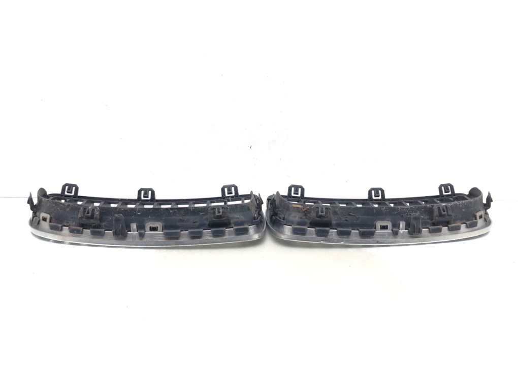 Решетка радиатора для BMW 3 E90/E91/E92/E93, 2005 г. 2.0 i бензин б/у — фото 3