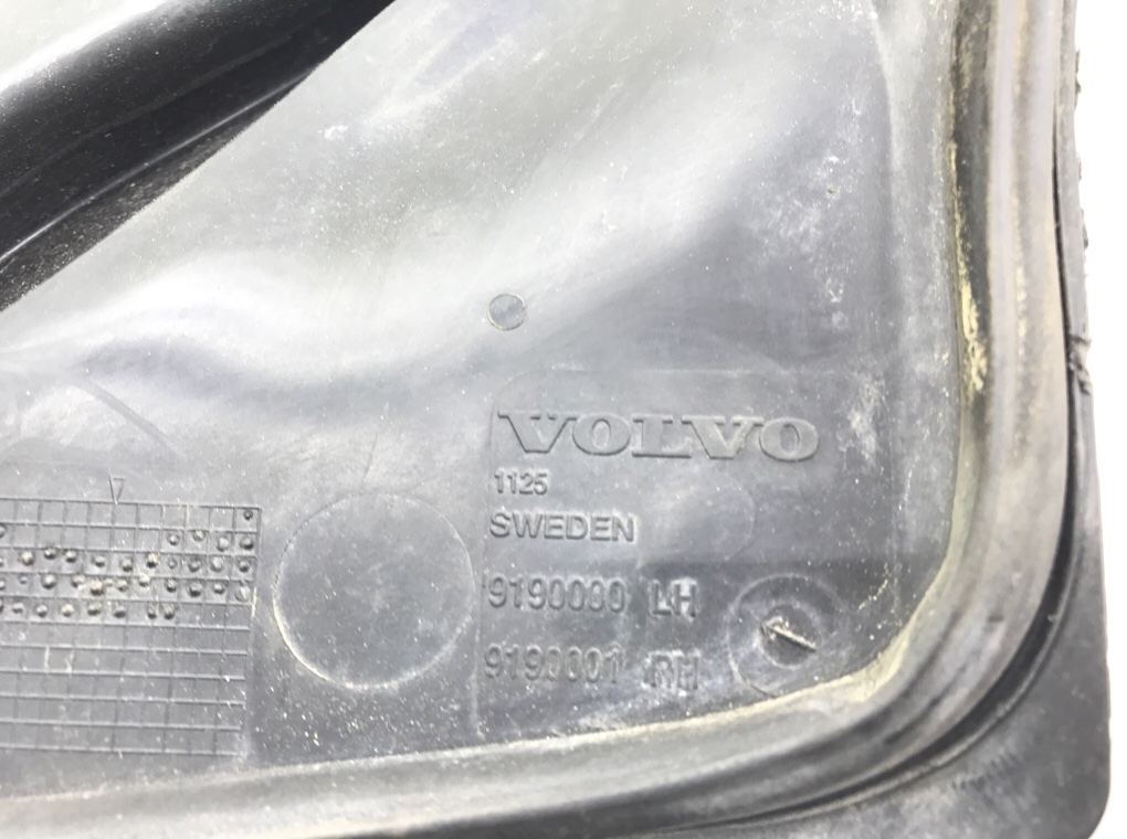 Дождевик для Volvo S60, 2003 г. 2.4 i бензин б/у — фото 5