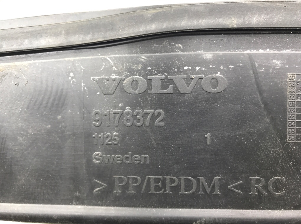 Дождевик для Volvo S80, 2001 г. 2.4 Ti бензин б/у — фото 5