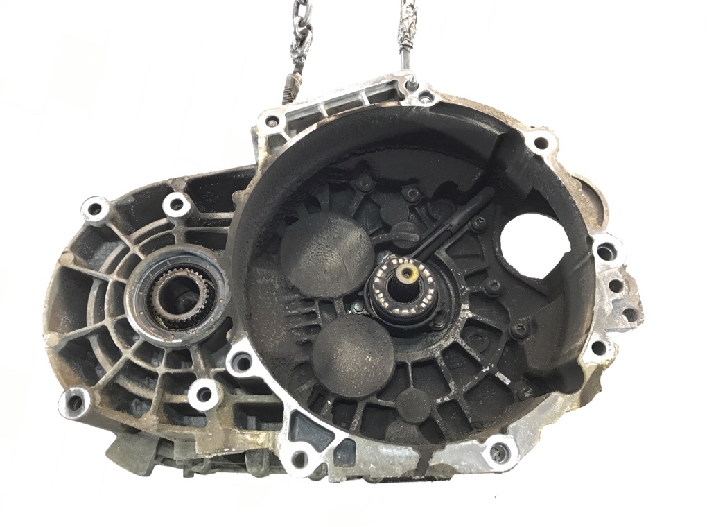 КПП механическая (МКПП) для Volkswagen Passat, 2010 г. 2.0 TDi дизель б/у