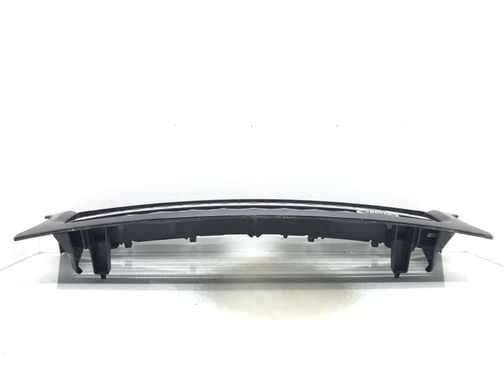Решетка радиатора для Land Rover Range Rover Sport, 2009 г. 3.0 TD дизель б/у — фото 2