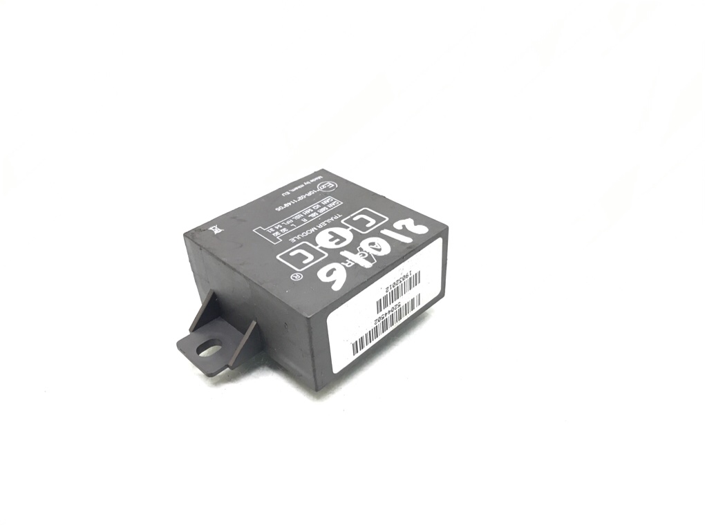 Блок согласования фаркопа для Mercedes C W203, 2003 г. 3.2 i бензин б/у — фото 4