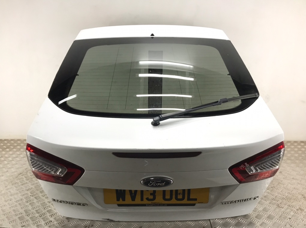 Крышка багажника для Ford Mondeo, 2013 г. 2.0 TDCi дизель б/у