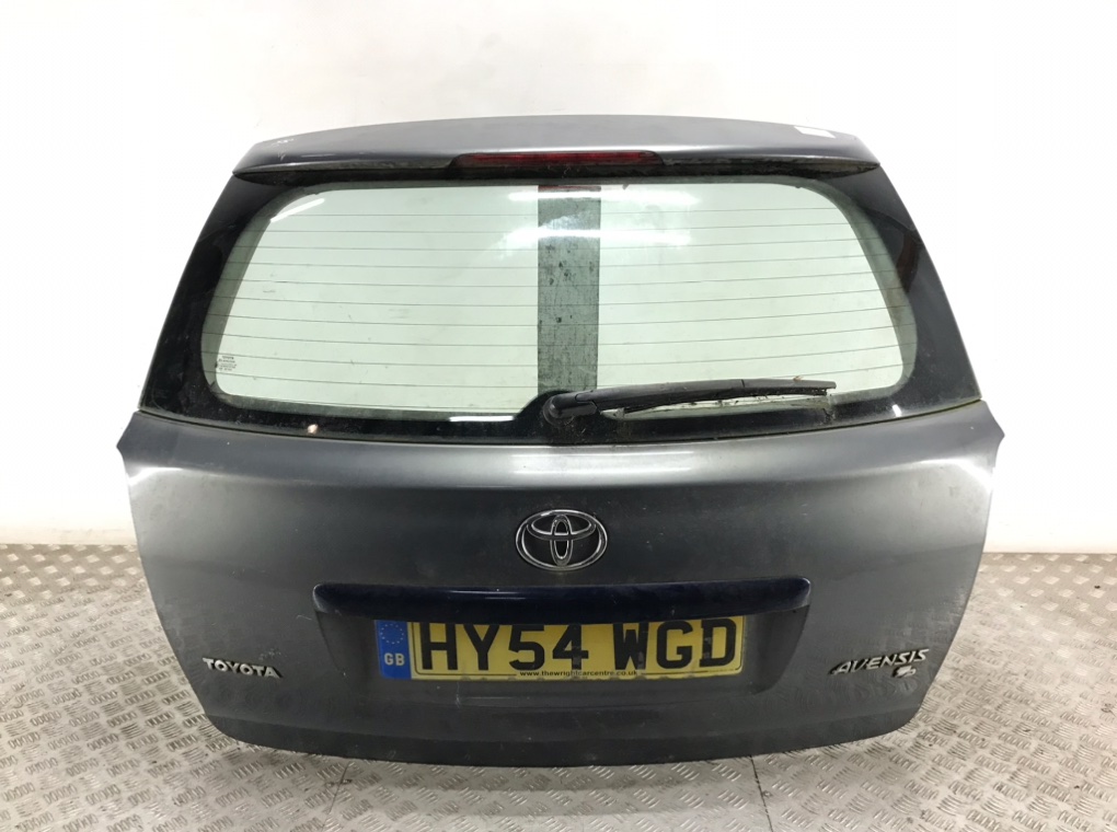 Крышка багажника для Toyota Avensis, 2004 г. 2.0 TD дизель б/у