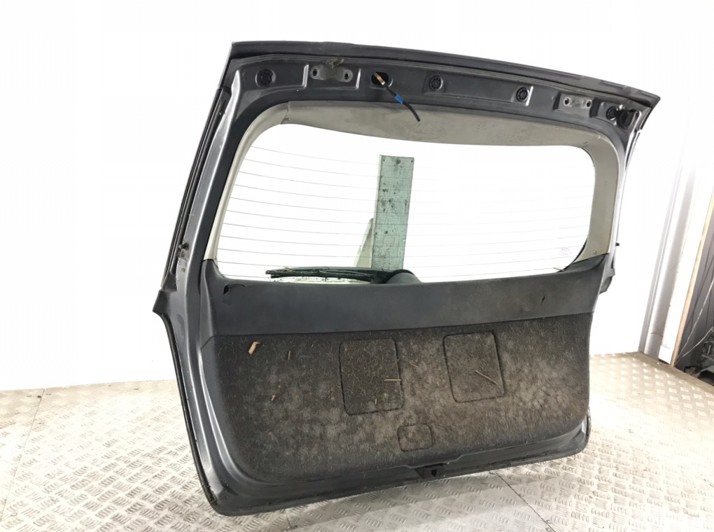 Крышка багажника для Toyota Avensis, 2004 г. 2.0 TD дизель б/у — фото 6