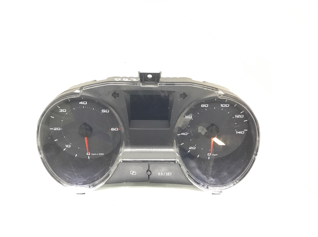 Щиток приборов (приборная панель) для Seat Ibiza, 2010 г. 1.6 TDi дизель б/у