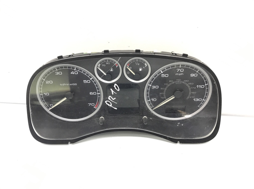 Щиток приборов (приборная панель) для Peugeot 307, 2001 г. 1.6 i бензин б/у