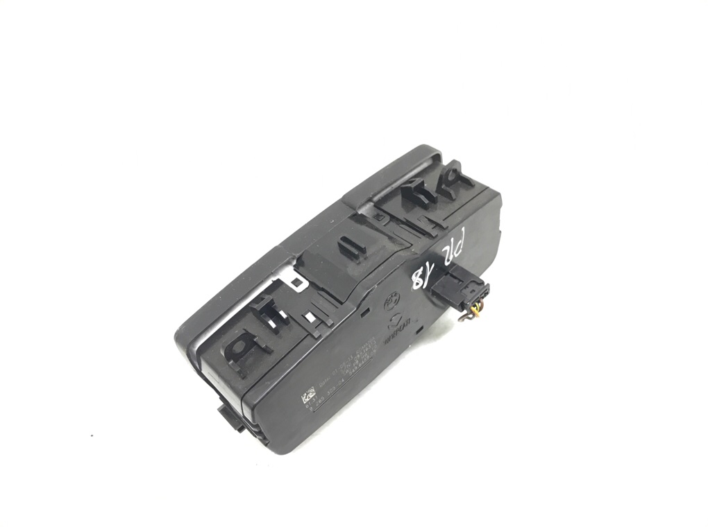 Переключатель света для BMW 1 F20/F21, 2013 г. 2.0 TD дизель б/у — фото 3
