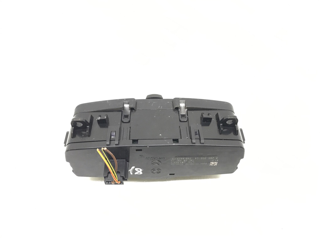 Переключатель света для BMW 1 F20/F21, 2013 г. 2.0 TD дизель б/у — фото 4