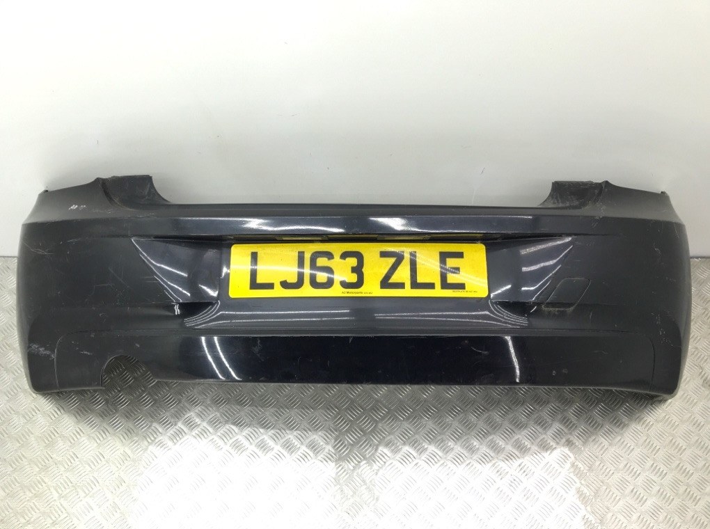 Бампер задний для BMW 1 F20/F21, 2013 г. 2.0 TD дизель б/у