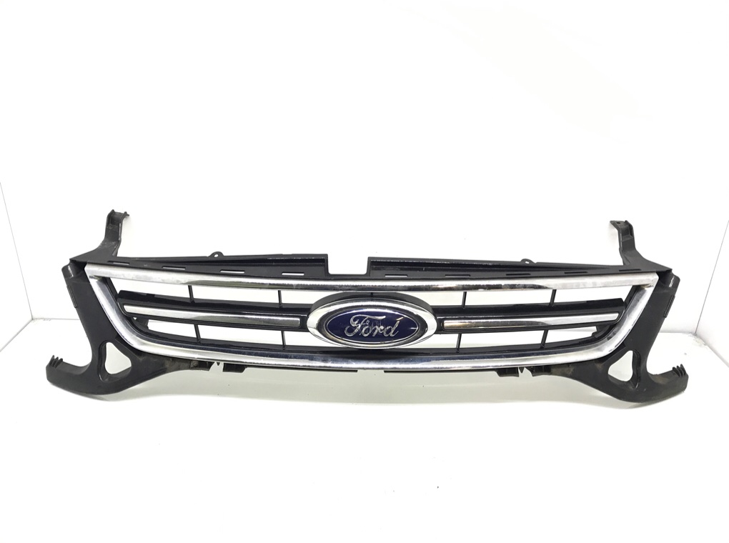 Решетка радиатора для Ford Mondeo, 2011 г. 1.6 TDCi дизель б/у