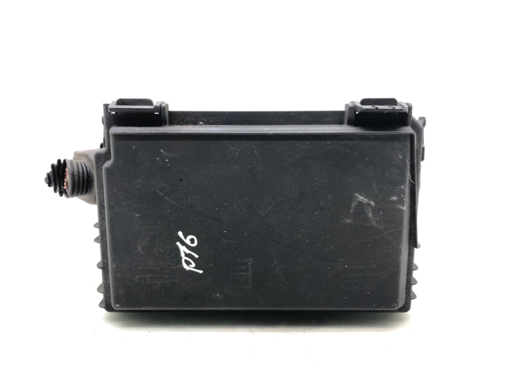 Блок предохранителей для Opel Corsa, 2010 г. 1.3 CDTi дизель б/у — фото 2