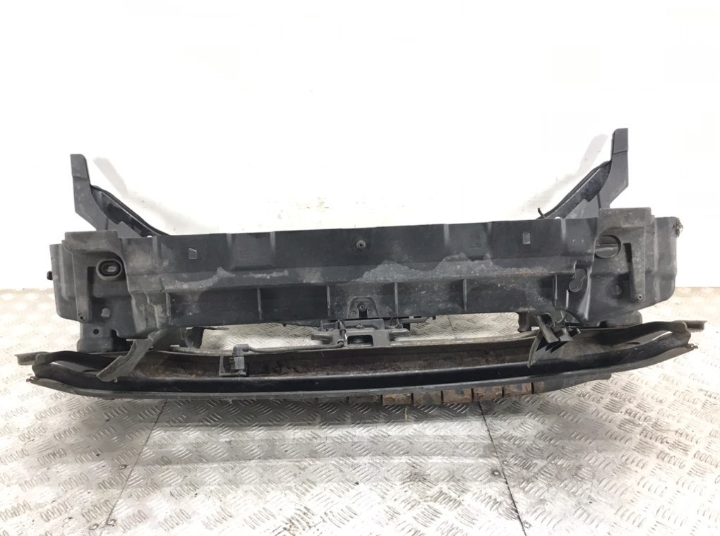 Панель передняя (телевизор) для Volkswagen Passat, 2012 г. 2.0 TDi дизель б/у — фото 8