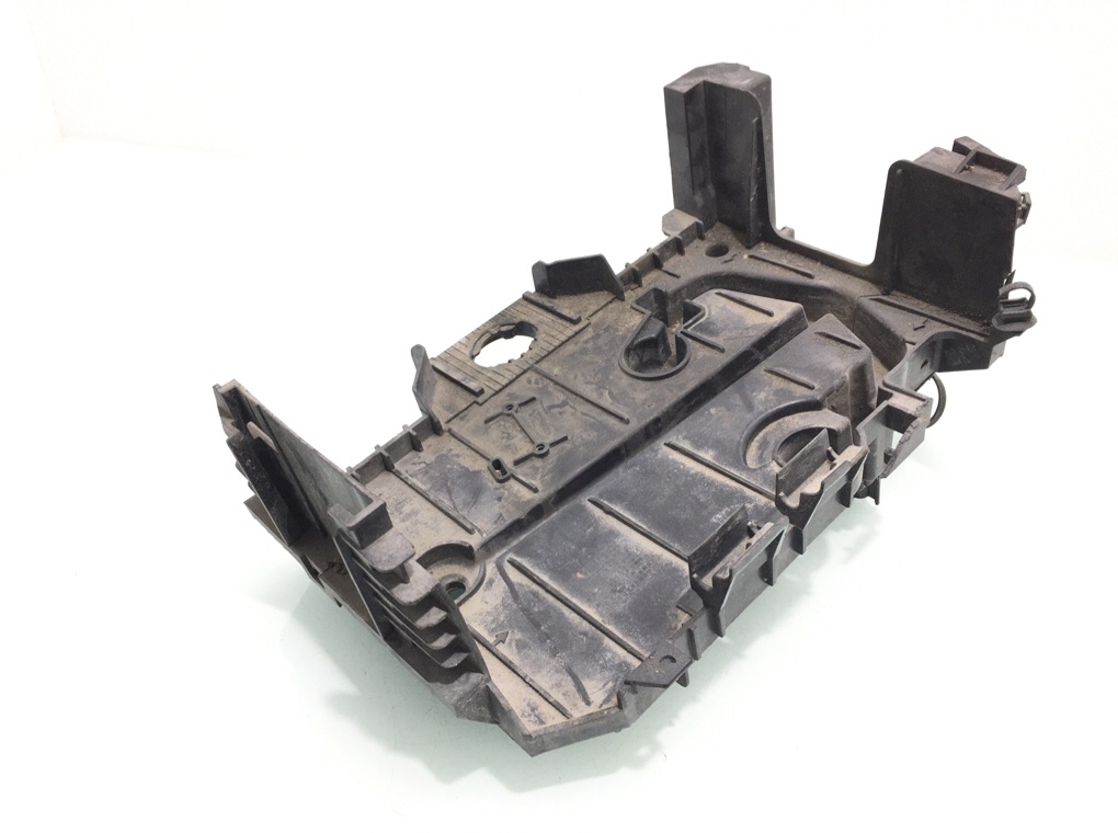 Полка аккумулятора для Citroen C5, 2008 г. 2.0 HDi дизель б/у — фото 3
