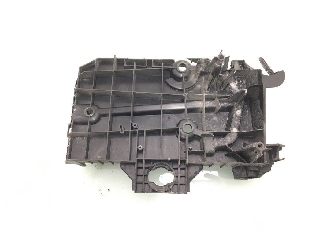 Полка аккумулятора для Citroen C5, 2008 г. 2.0 HDi дизель б/у — фото 4