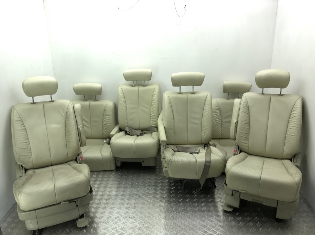 Салон (комплект сидений) для Nissan Elgrand, 2003 г. 3.5 i бензин б/у