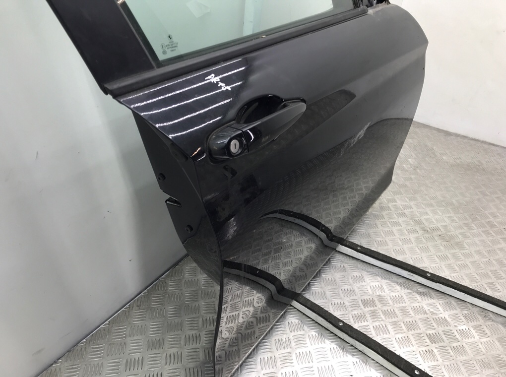 Дверь передняя правая для BMW 1 F20/F21, 2013 г. 2.0 TD дизель б/у — фото 3