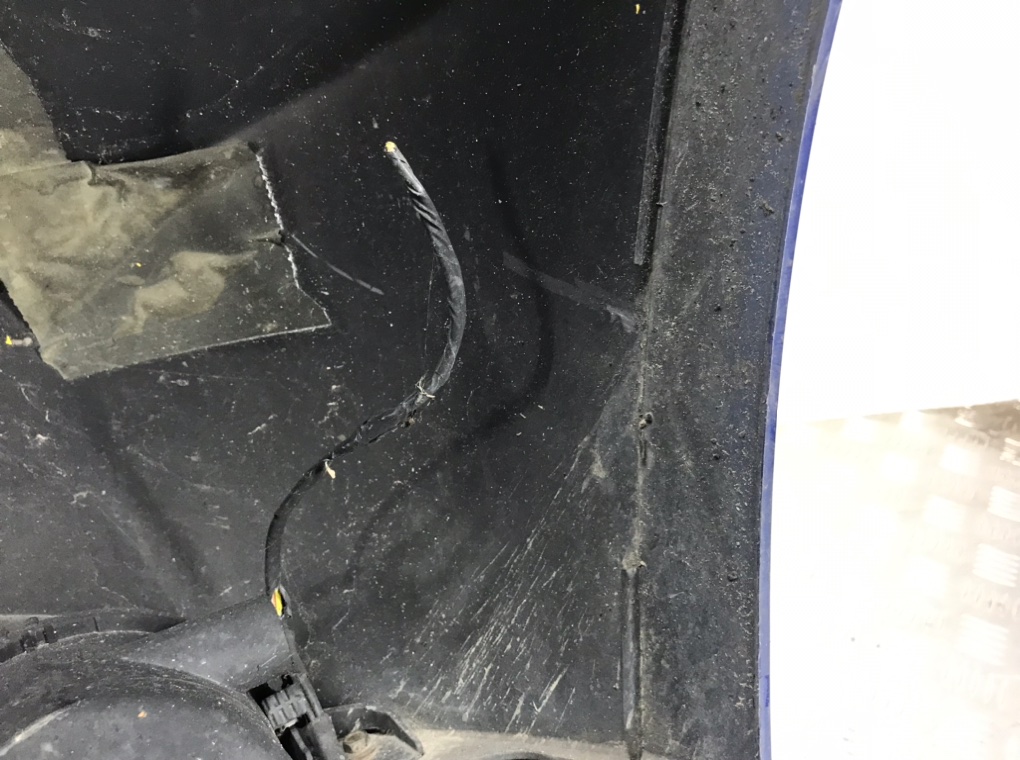 Бампер передний для BMW 3 E90/E91/E92/E93, 2007 г. 2.0 TD дизель б/у — фото 9
