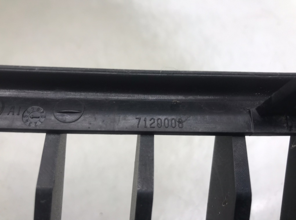 Решетка радиатора для BMW 3 E90/E91/E92/E93, 2007 г. 2.0 TD дизель б/у — фото 7