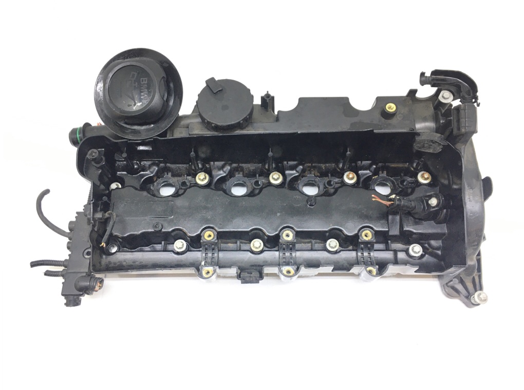 Клапанная крышка для BMW 1 E87/E81/E82/E88, 2009 г. 2.0 TD дизель б/у