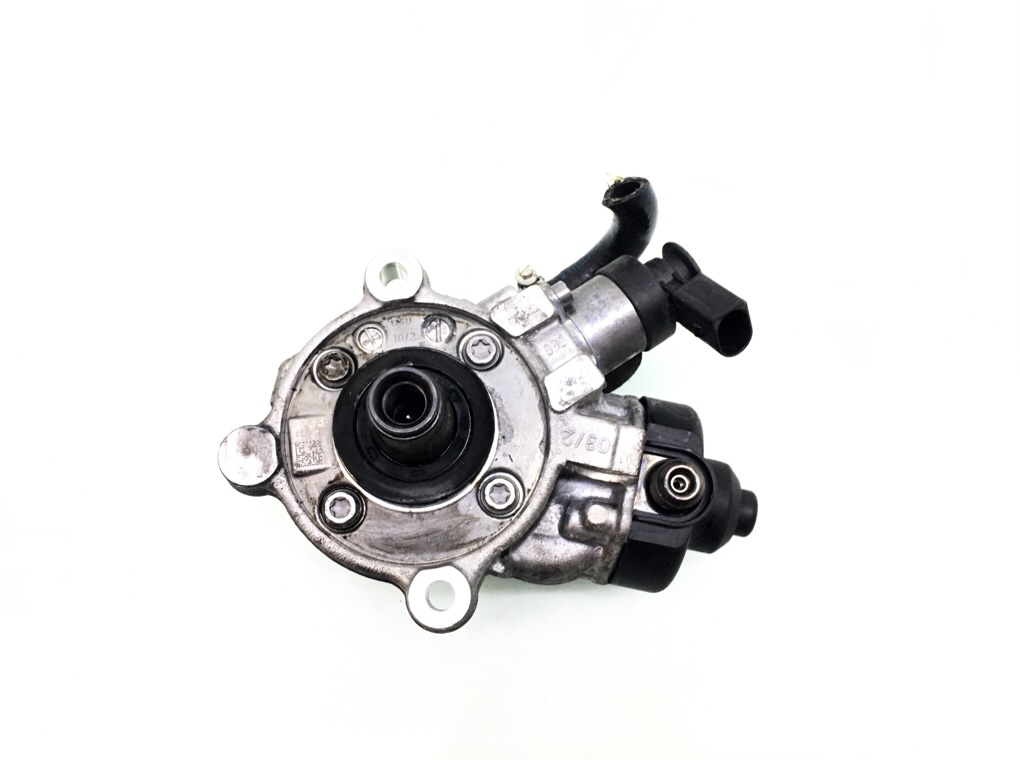 ТНВД для BMW 1 F20/F21, 2013 г. 2.0 TD дизель б/у