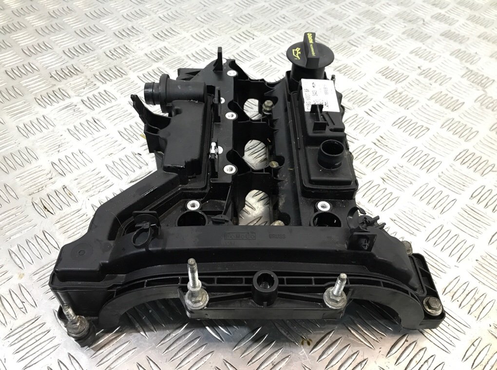 Клапанная крышка для Ford Fiesta, 2016 г. 1.0 i бензин б/у — фото 2