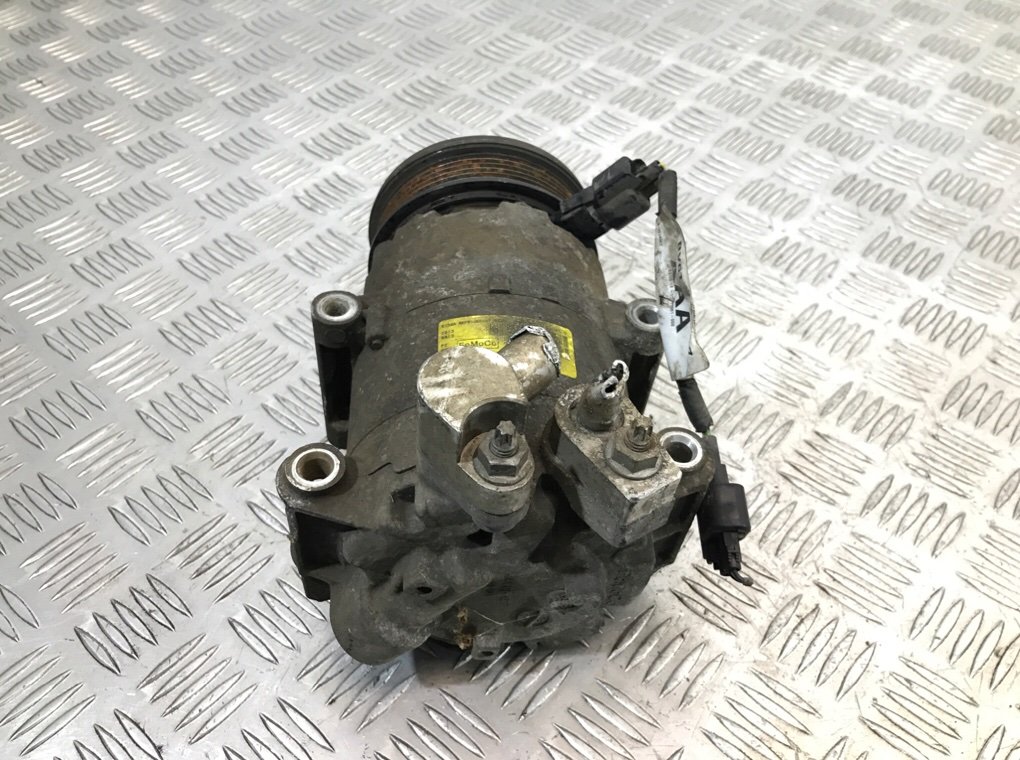 Компрессор кондиционера для Ford Focus, 2013 г. 1.6 TDCi дизель б/у — фото 4