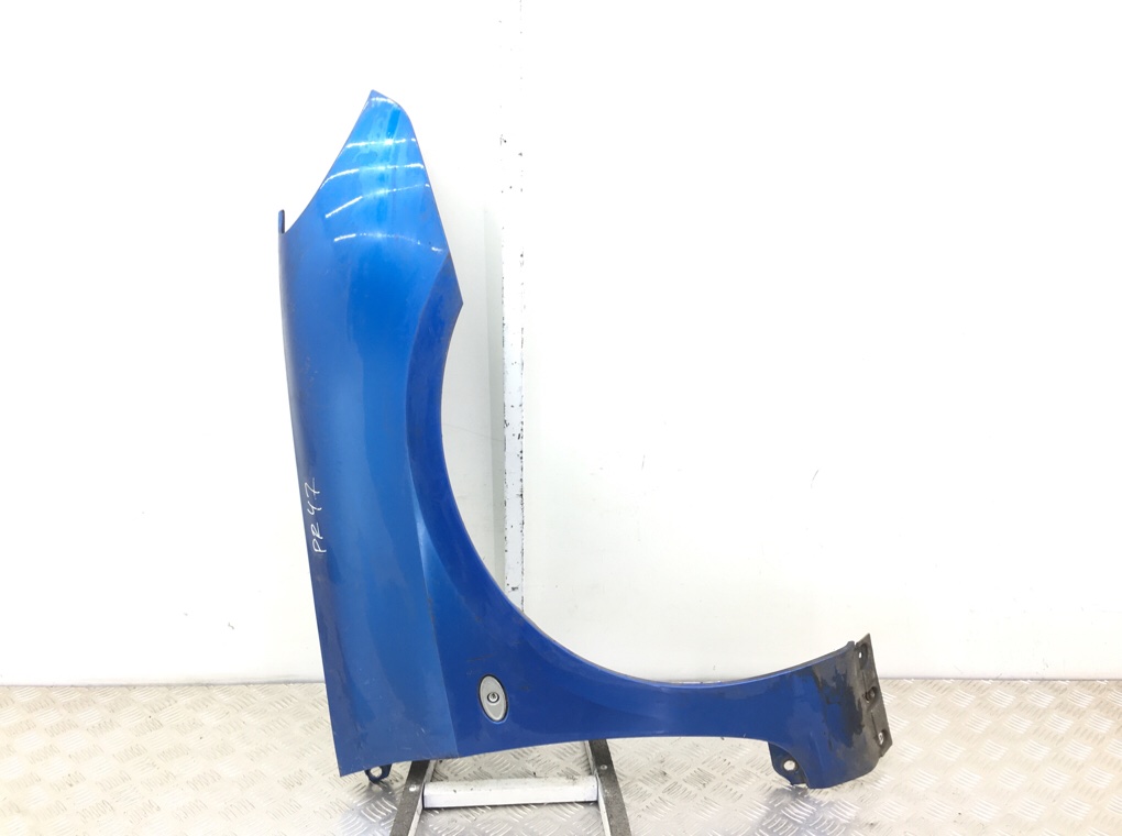 Крыло переднее правое для Peugeot 307, 2003 г. 1.6 i бензин б/у