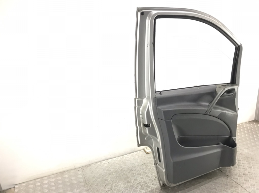 Дверь передняя левая для Mercedes Vito W639, 2006 г. 2.2 CDi дизель б/у — фото 3