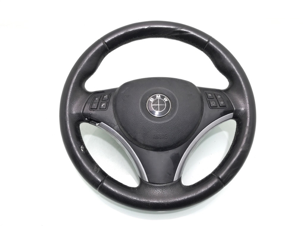 Руль для BMW 1 E87/E81/E82/E88, 2009 г. 2.0 TD дизель б/у