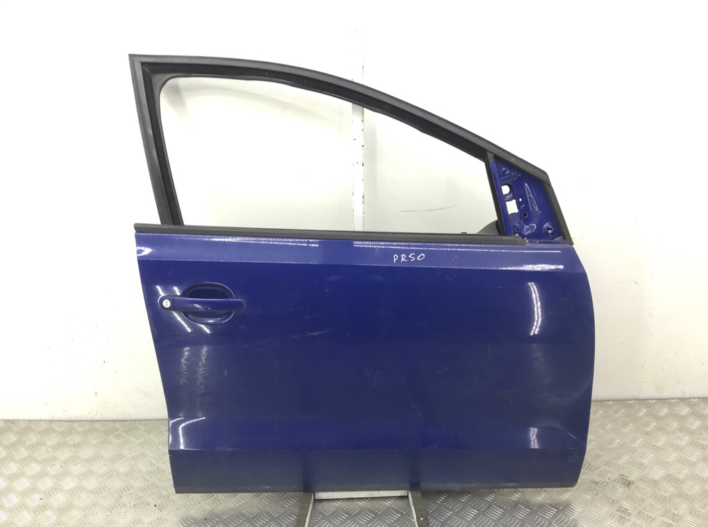 Дверь передняя правая для Volkswagen Polo, 2012 г. 1.2 i бензин б/у