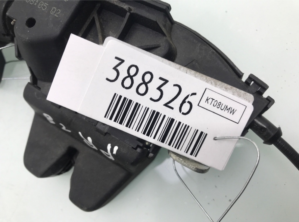 Замок багажника для Mercedes C W204, 2008 г. 2.2 CDi дизель б/у — фото 6